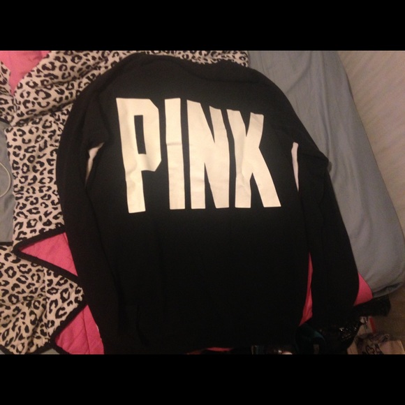 🚫SOLD🚫 Vs Pink Crew - Picture 4 of 4