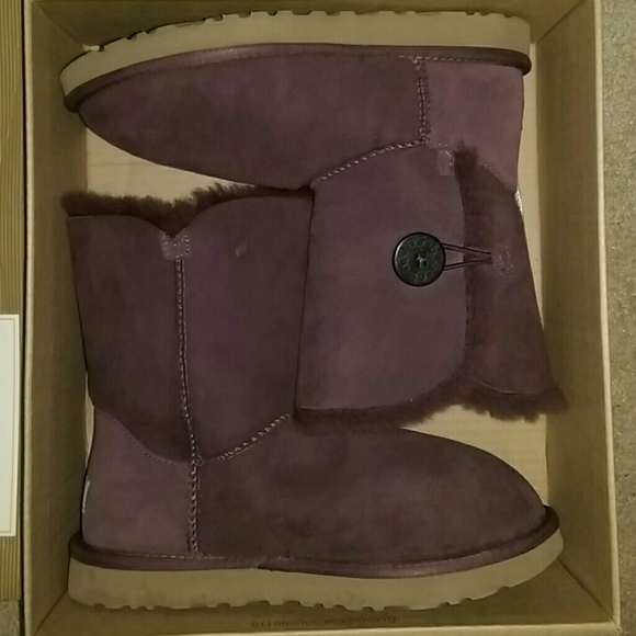 Ugg Purple Bailey Button - Picture 5 of 7