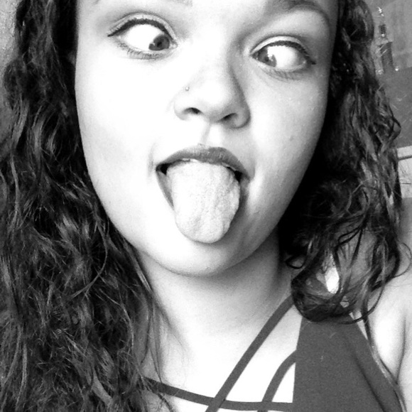 Meet your Posher, Anna - Picture 1 of 1