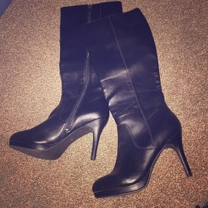 SALE🎉🎉 Sexy black heeled boots