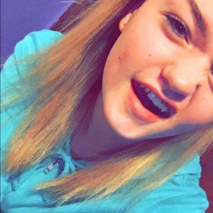 Meet your Posher, Karissa