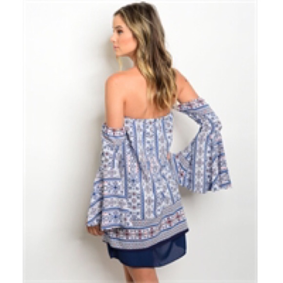 Fan Favorite off the shoulder dress - Picture 2 of 2