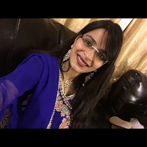 Meet your Posher, Rabia