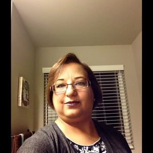 Meet your Posher, Brunilda