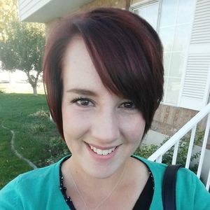 Meet your Posher, Melissa