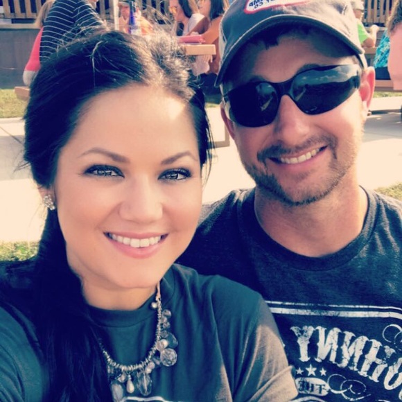 Meet your Posher, Jaimie - Picture 2 of 4