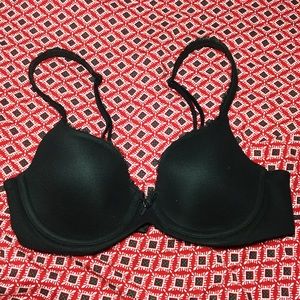 VS Black Bra (32A)