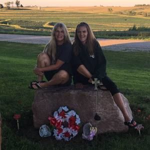 Meet your Posher, Shelly