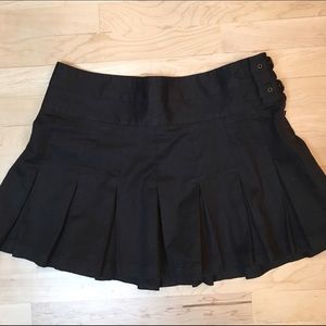 Sassy Pleated Mini w Side Buckles