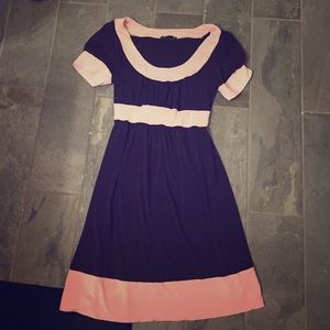 Brown and pink scoop neck dress. Size medium.