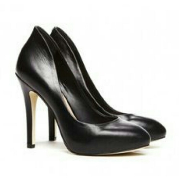 SOLE SOCIETY | CAMERON PUMPS IN BLACK