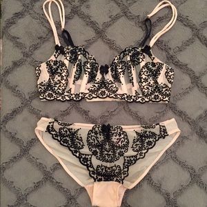 Velvet Balconette Victoria's Secret Set