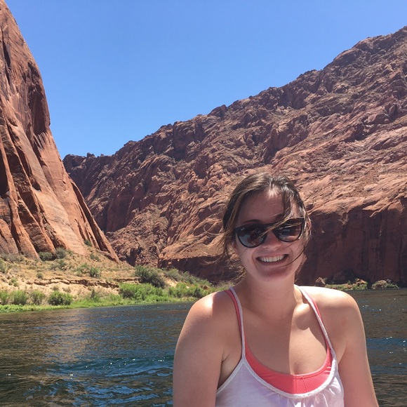 Meet your Posher, Emily - Picture 1 of 1