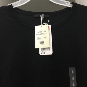 Uniqlo Extra fine crew neck