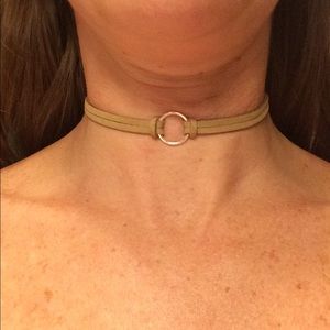 Choker necklace