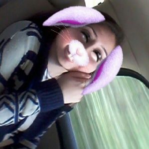 Meet your Posher, Lola