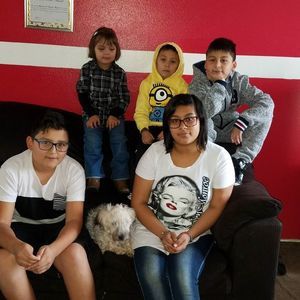 Meet your Posher, Yanet