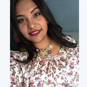 Meet your Posher, Alitza