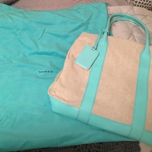 Tiffany Tote Bag with dust cover!!!