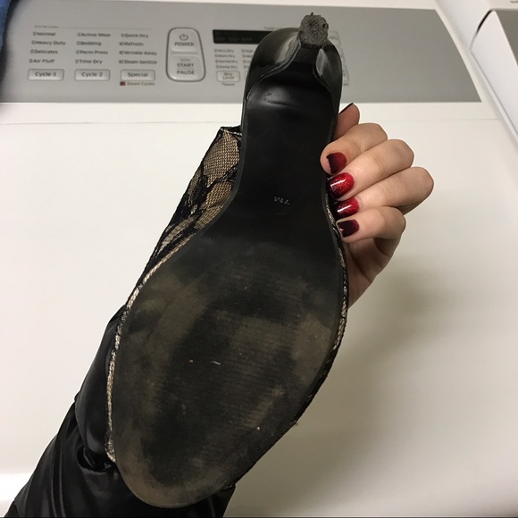 Heels - Picture 3 of 3