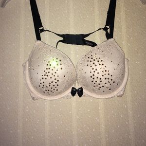 Victoria's Secret fashion bra. Size c36