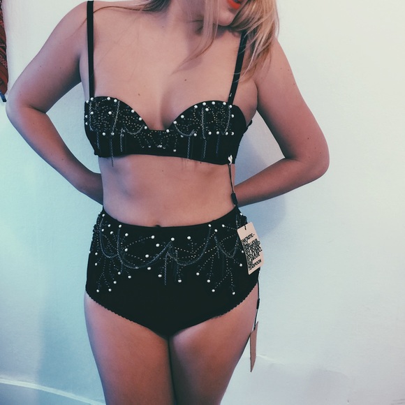 One Teaspoon X Free People beaded set sz 4