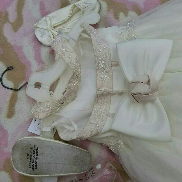 David's bridal flower girl dress with train size 3 - Picture 4 of 4