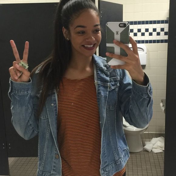 Meet your Posher, Seianna