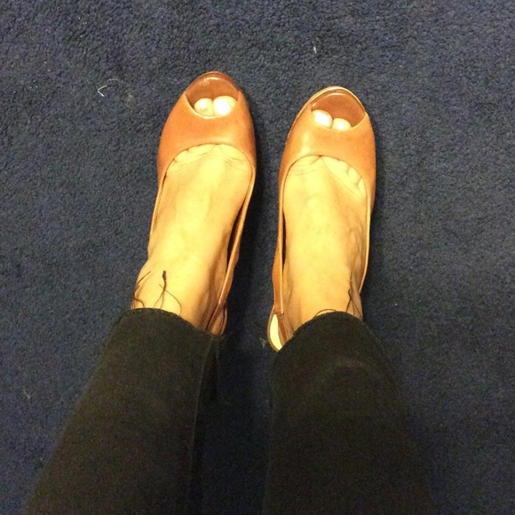 🔴SALE🔴ALDO Brown Vintage Wedge - Picture 2 of 4