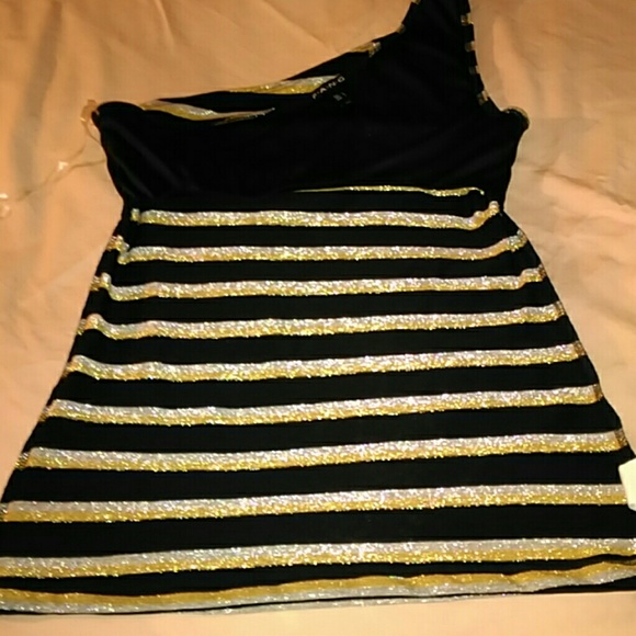 Top - Picture 4 of 4