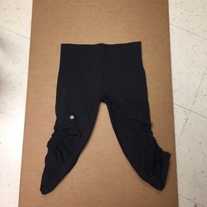 Lulu workout pants