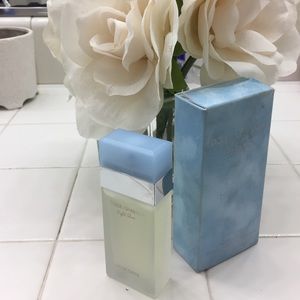 Dolce & Gabbana 0.84 FL OZ light blue Perfume