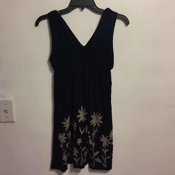 Black & Cream Top