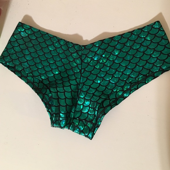 mermaid booty shorts