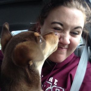 Meet your Posher, Danielle