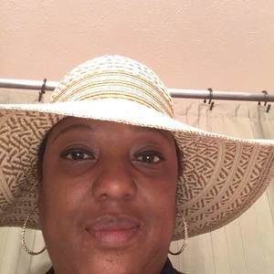 Meet your Posher, Pamela