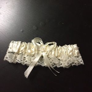 Bridal garter