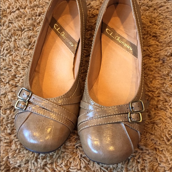 Chinese Laundry Taupe flats