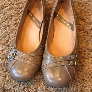 Chinese Laundry Taupe flats