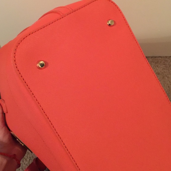 Final ♥️ Authentic DKNY saffiano leather tote - Picture 4 of 4