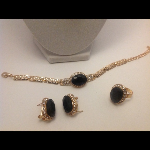 Jewelry set , gold plated. New condition. - Picture 2 of 3