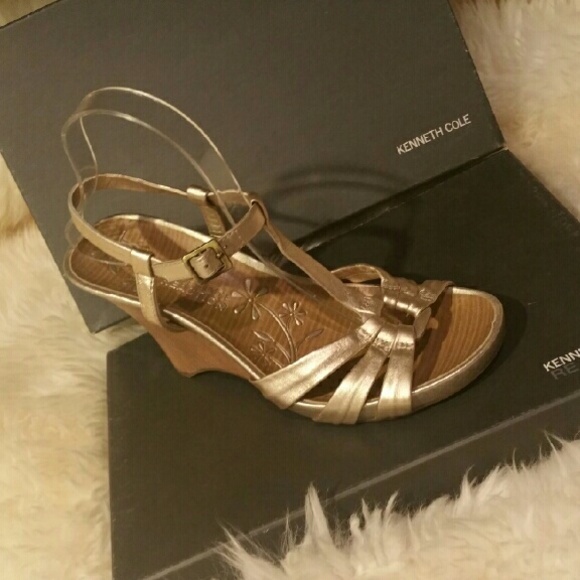 Kenneth Cole  Light Gold Wedge Heels Size: 8.5