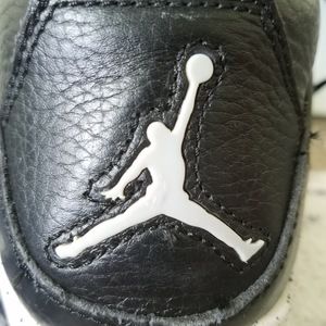 Meet your Posher, Uzi