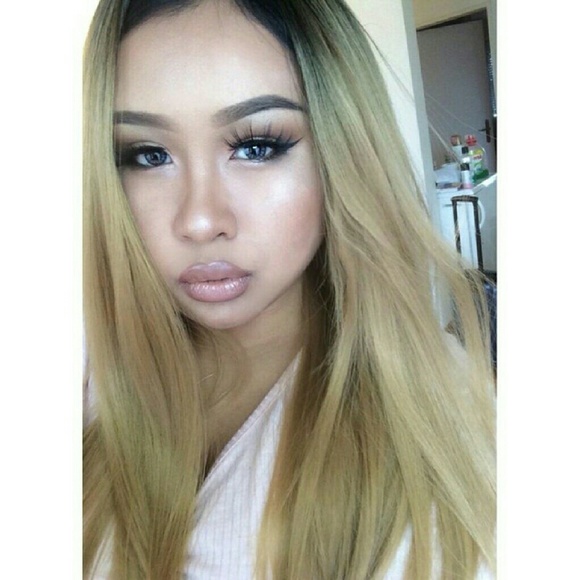 Ombre Blonde Wig 20-24 inches!