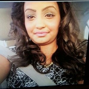 Meet your Posher, Dimika