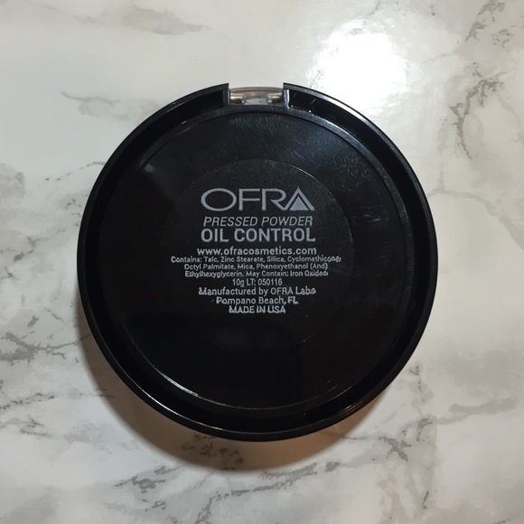 NWOT Ofra Pressed Powder Oil Control - Picture 3 of 3