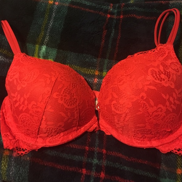 Victoria Secret Very Sexy push up bra