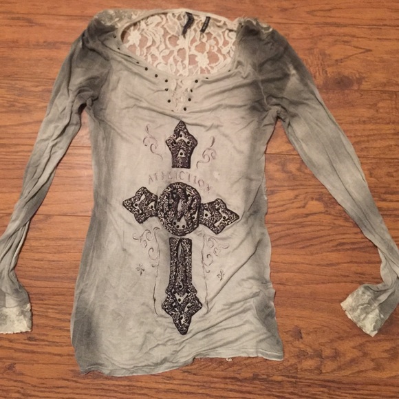 Affliction top