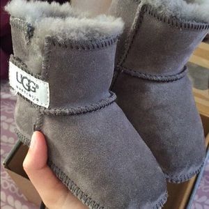 Infants' Ugg boots