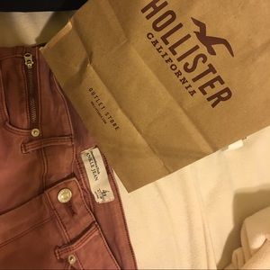 Abercrombie & Fitch exclusive ankle jeans!!